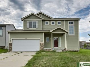 13704 S 14th St, Bellevue, NE 68123