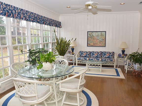 5th image of 103 Fountainebleau Ave