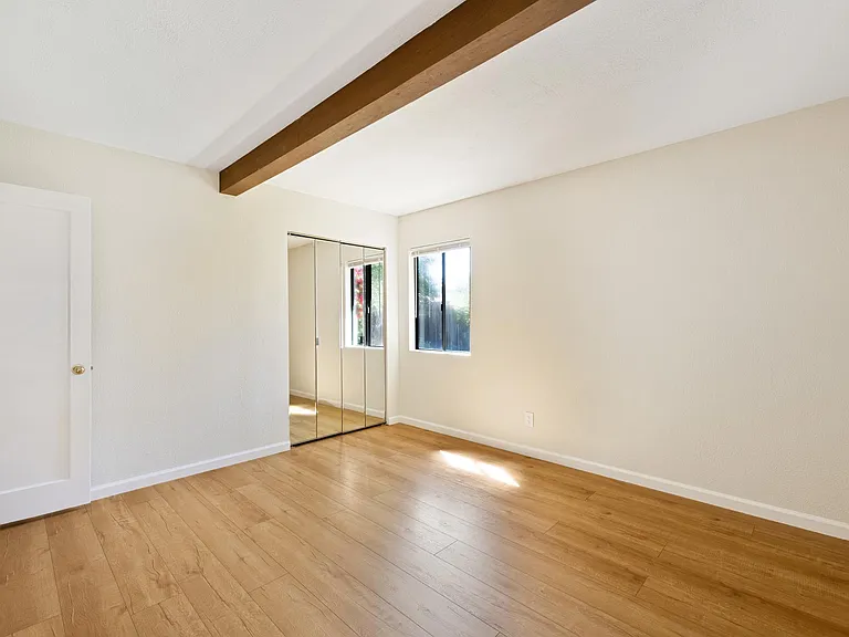 822 Shirley Ave — Photo 16