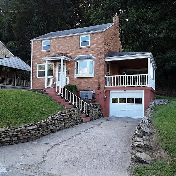 35 Glenview Ave photo 1