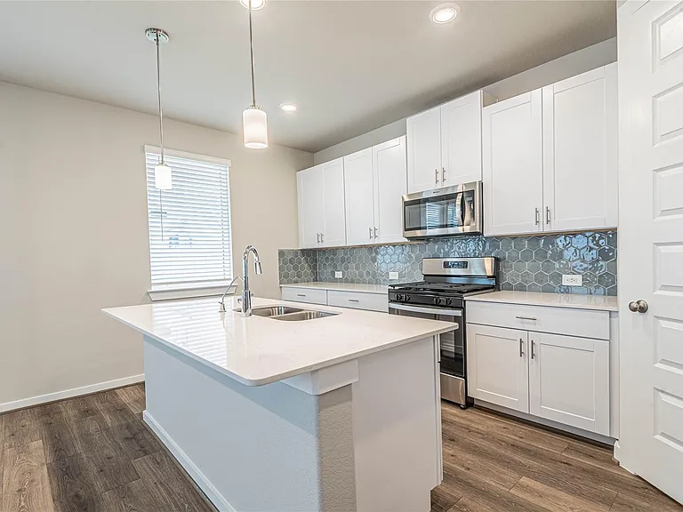 4109 Fig Grove St — Photo 8