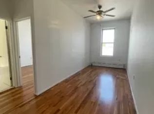 3505 Ditmars Blvd #4, Astoria, NY 11105
