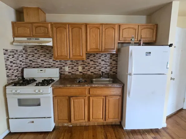 70-72 Livingston St #3DA, Elizabethport, NJ 07206