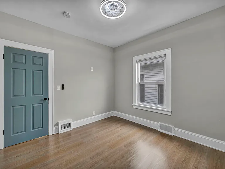 1080 E 169th St #1 — Photo 12