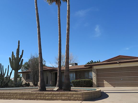 5th image of 228 N 58th Pl