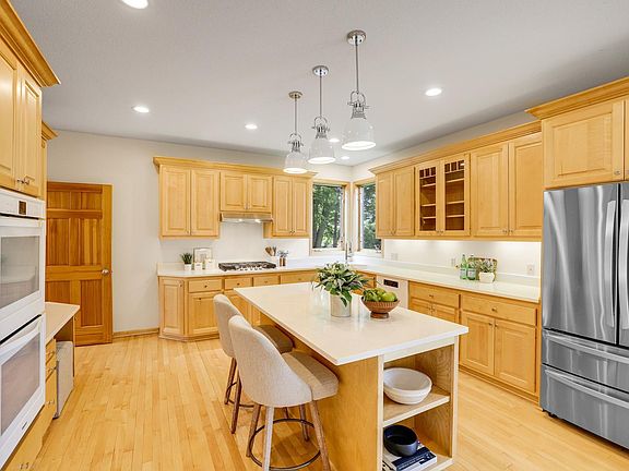 4th image of 4200 N Ln
