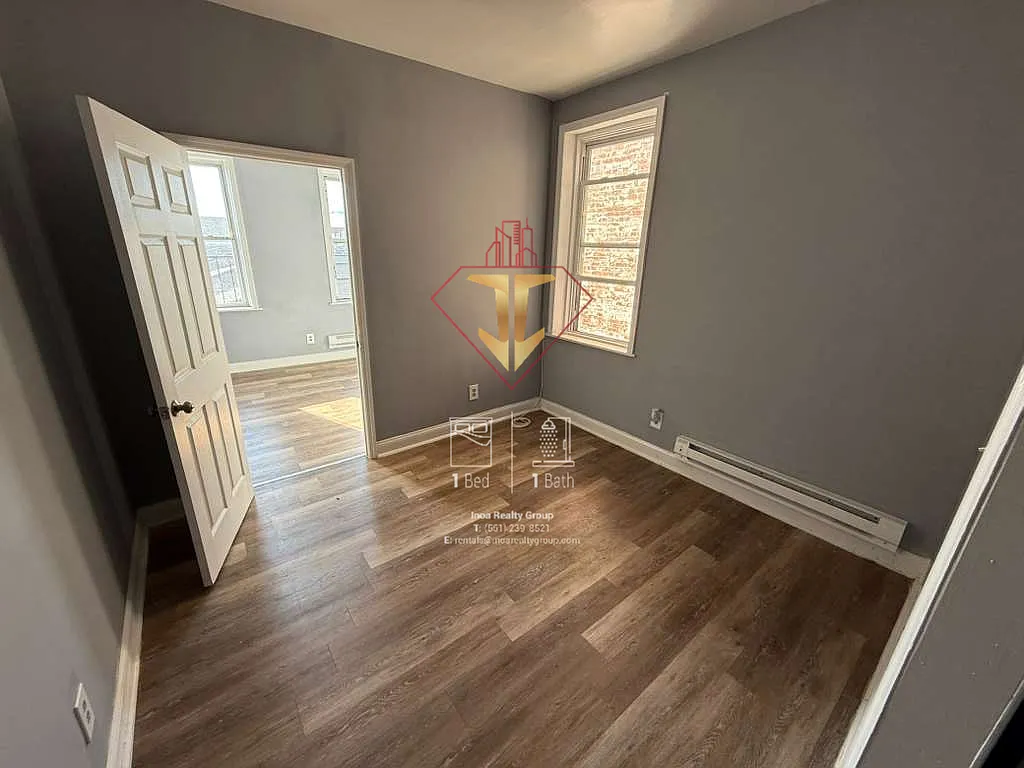1 bed, $1,725 — Photo 3