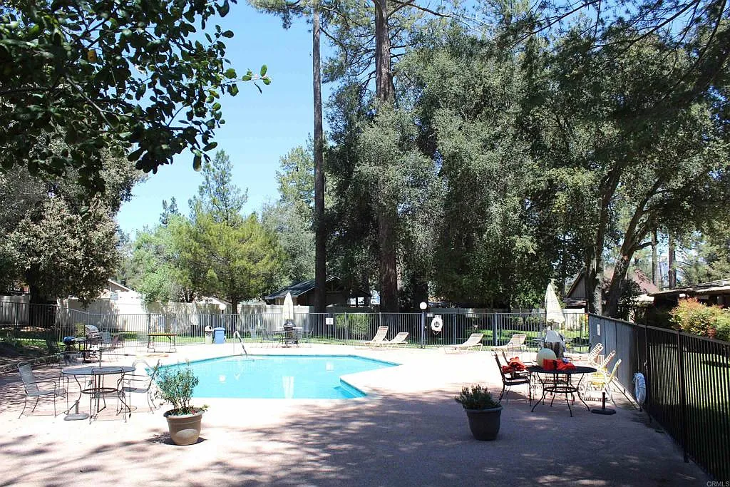 Studio, 419 sqft, $1,500 — Photo 2