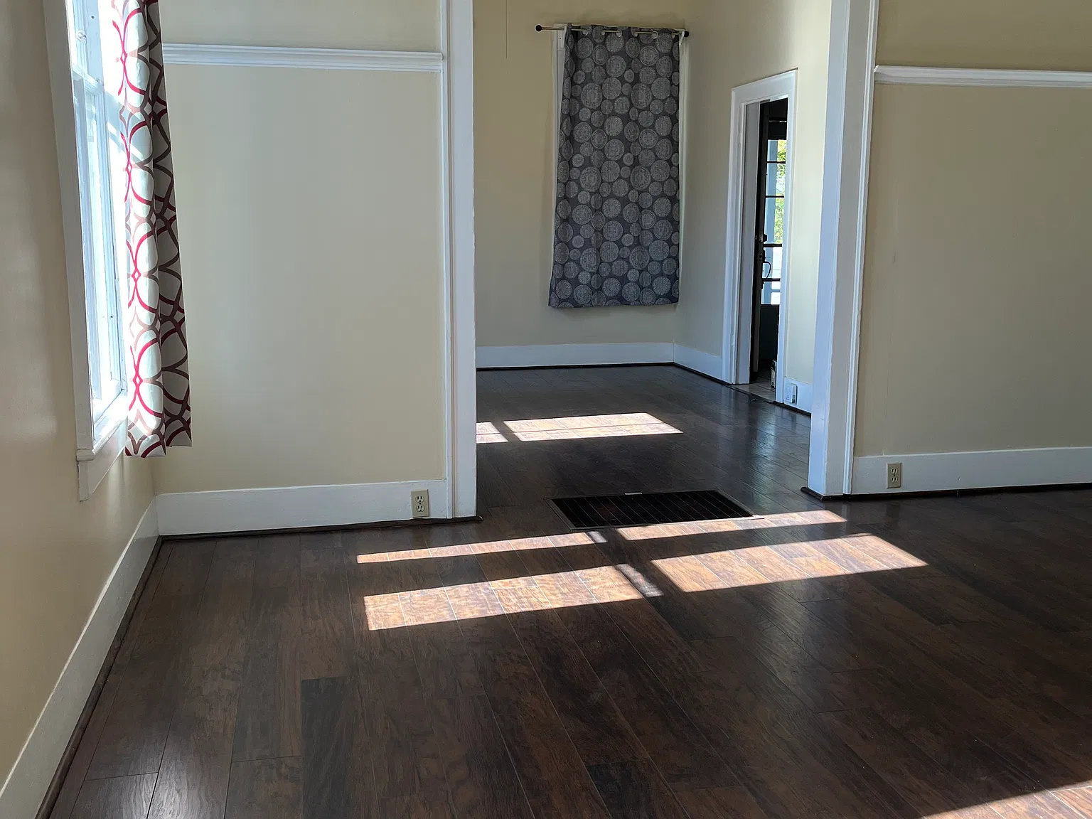 1644 Pine St — Photo 3