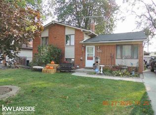 31665 Sweetbriar, Rockwood, MI 48173