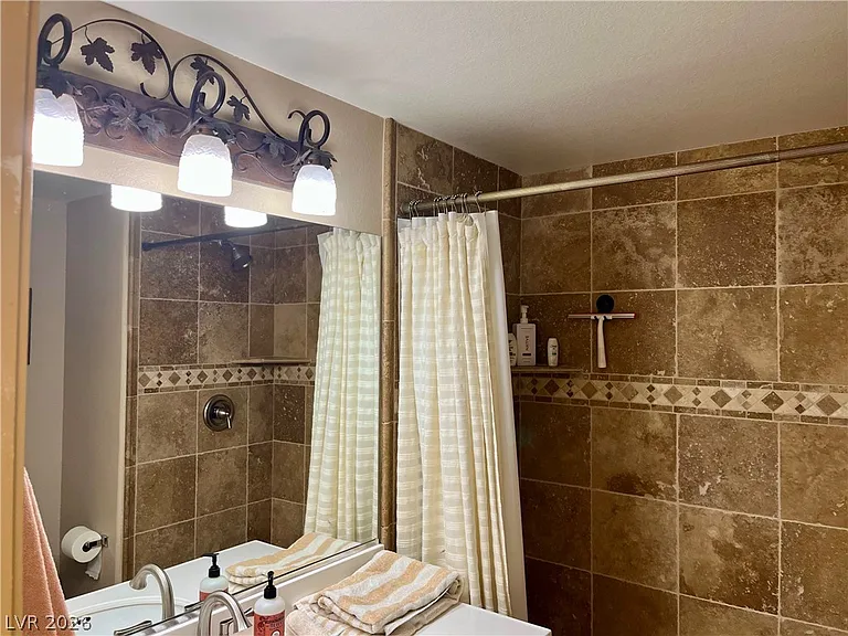 340 Jacaranda Arbor St — Photo 27