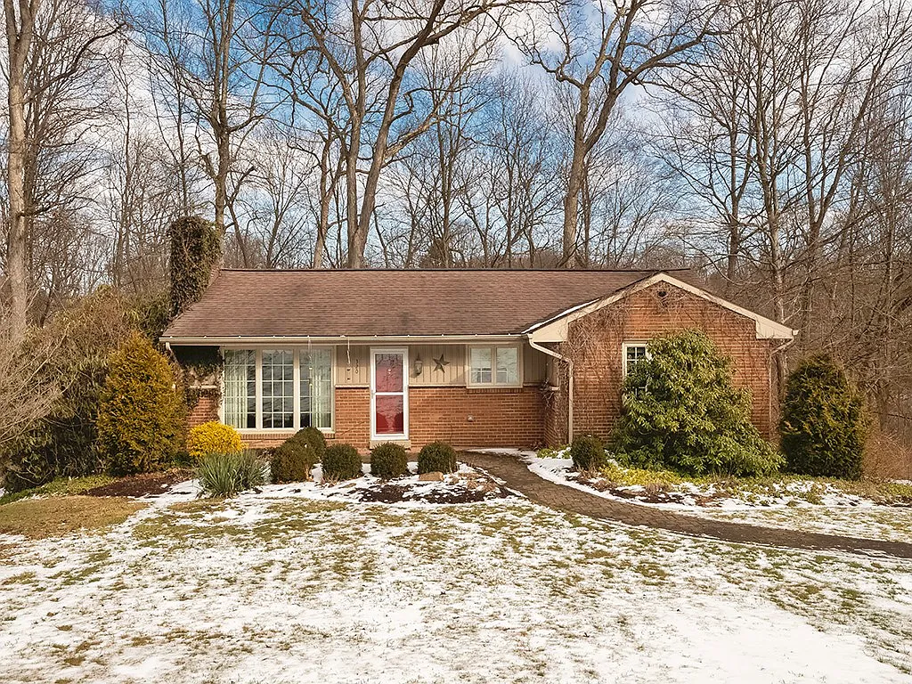 320 Forestwood Dr photo 1