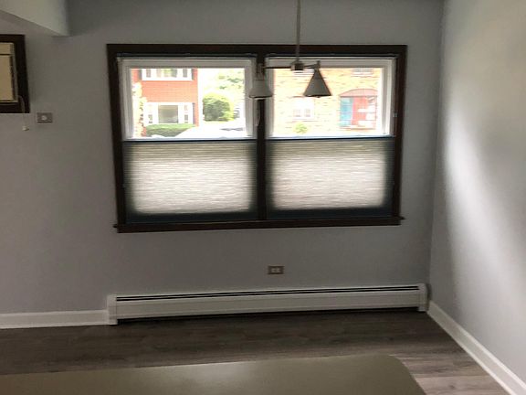 4th image of 4536 Elm Ave