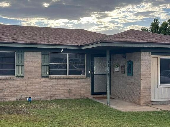 2nd image of 710 Steele Dr