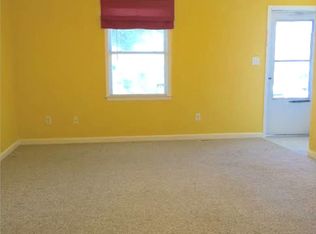 3202 Crystal Oaks Ln, Morehead City, NC 28557