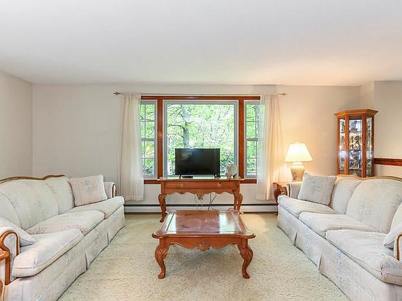2nd image of 65 Heather Ln