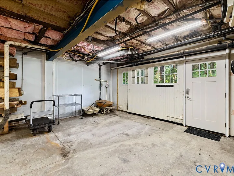 209 Ross Rd — Photo 31