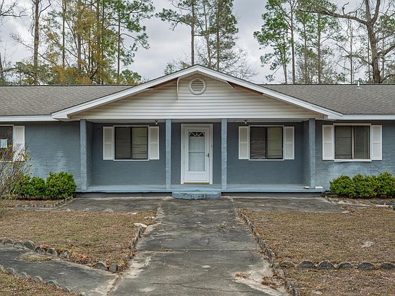 2nd image of 8841 Celia Rd