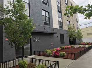 430 52nd St #208, West New York, NJ 07093
