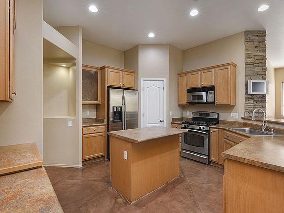 4th image of 7378 S Silky Willow Dr