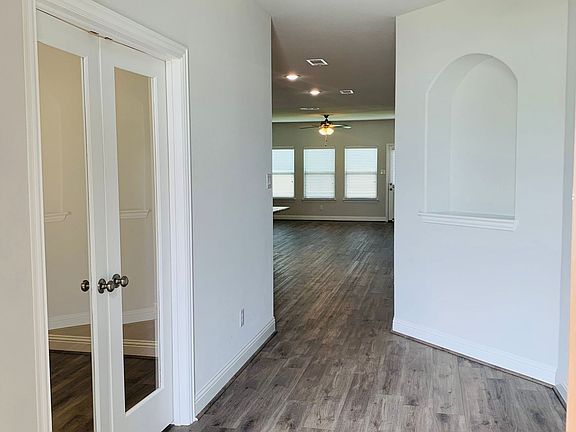2nd image of 7804 Cottonwood Dr