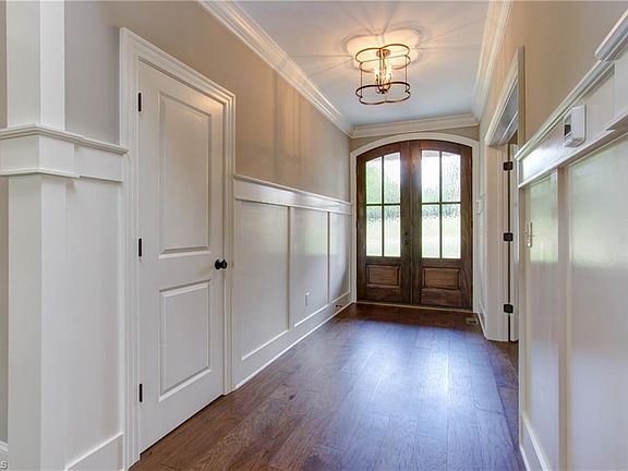 3rd image of 8001 Honkers Hollow Dr