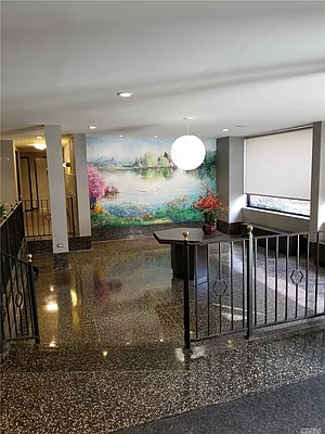 Sold by United Realty Associates | media 11