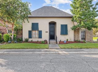 105 Warmstone Bridge Dr, Lafayette, LA 70508