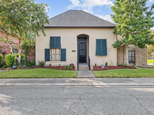 105 Warmstone Bridge Dr, Lafayette, LA 70508