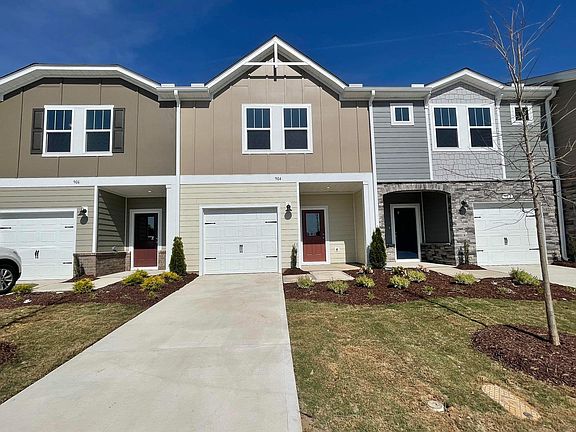 3rd image of 904 Clearhaven Ln