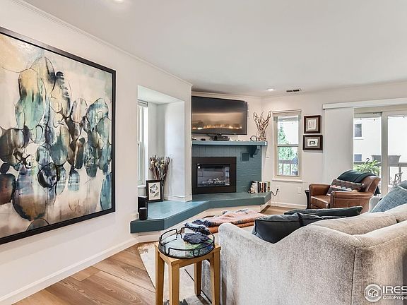 4th image of 4475 Laguna Pl #206