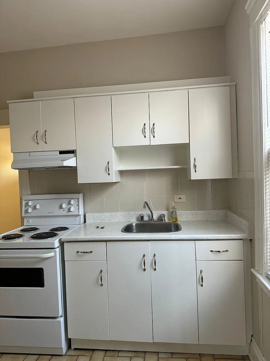 Building Photo - 348 McKay Ave #1