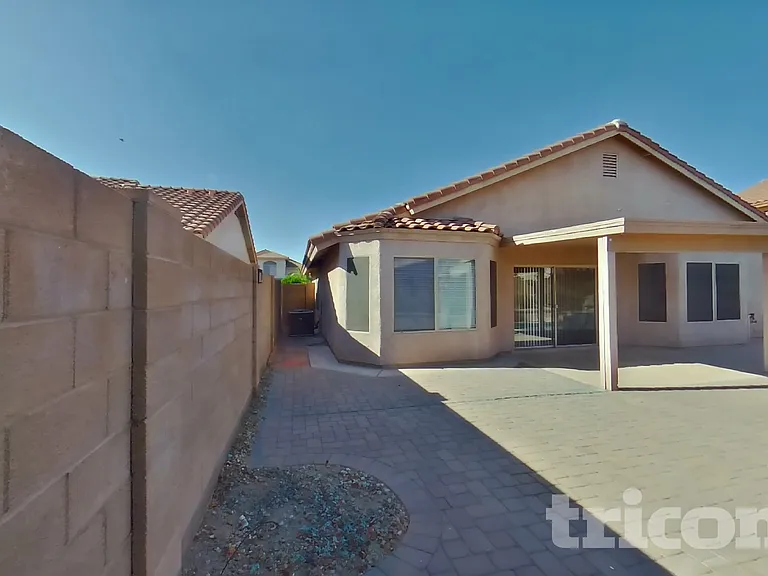 15028 W Elko Dr — Photo 19