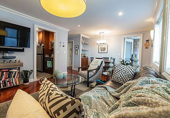 3rd image of 85 8th Ave APT 4U