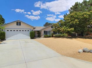 22554 High Vista Pl, Apple Valley, CA 92307