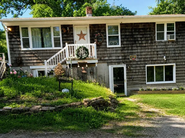 52 Puttker Road, North Stonington, CT 06359