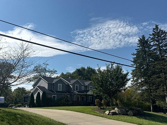 3rd image of 1088 Barlow Rd