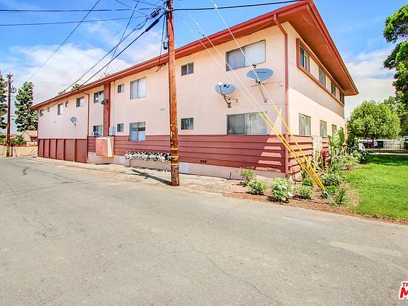 2nd image of 6343 Canobie Ave
