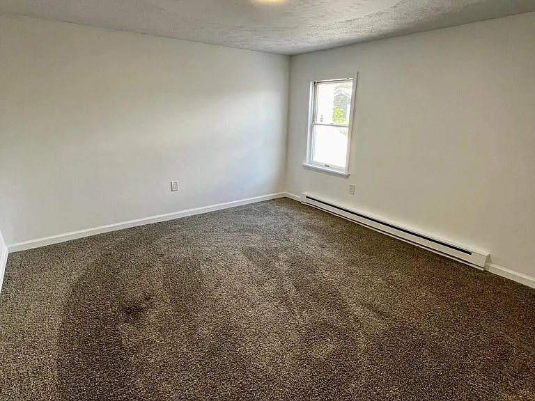 177 E Union St — Photo 7