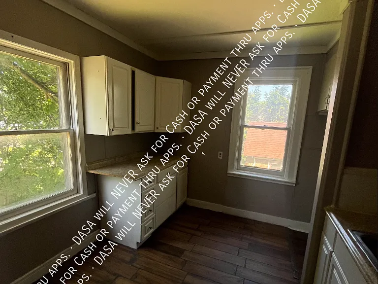 122 Spaulding St #UPPER — Photo 8