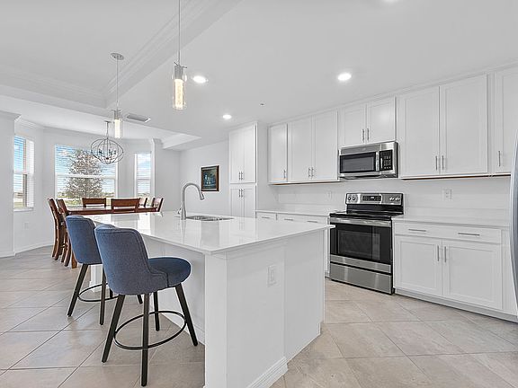 3rd image of 5715 Double Eagle Cir #1-4413-1