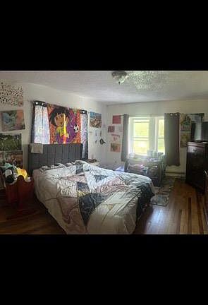 4th image of 33 Pearl Street