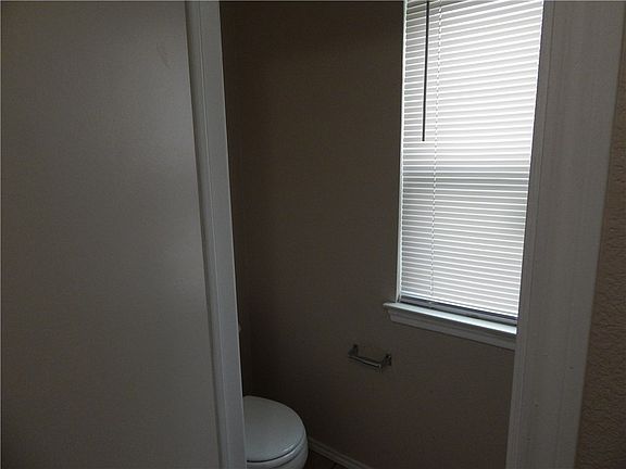 5th image of 1020 Christopher Ave #A/b