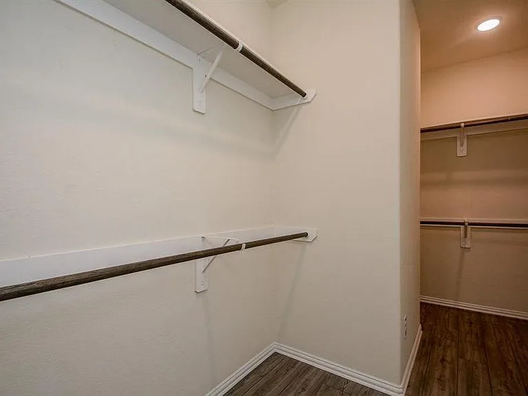 29880 Dovetail Bluff Ln — Photo 6