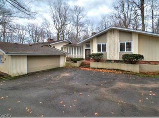 2830 Lander Rd, Pepper Pike, OH 44124