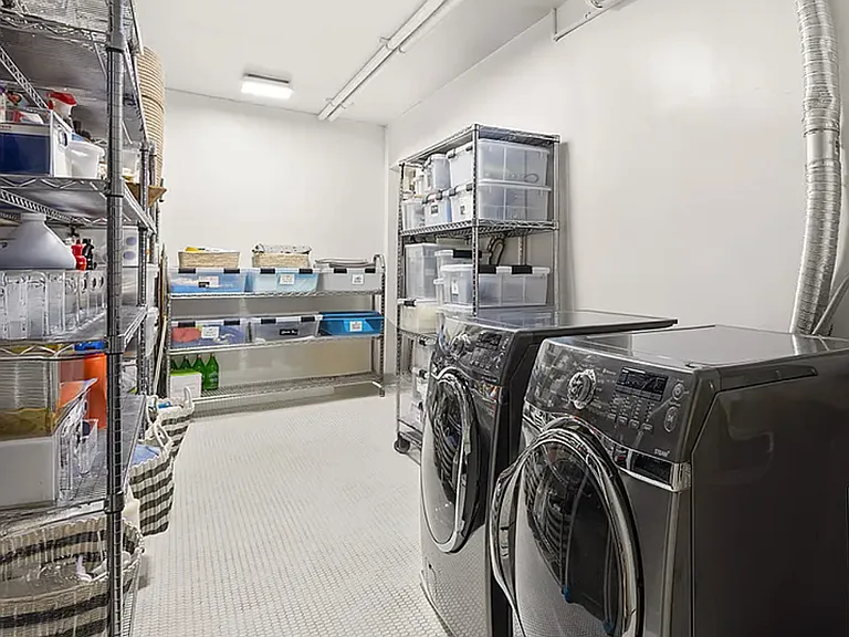 284 Lafayette St #5D — Photo 20