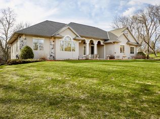 958 S Concord Rd, Oconomowoc, WI 53066