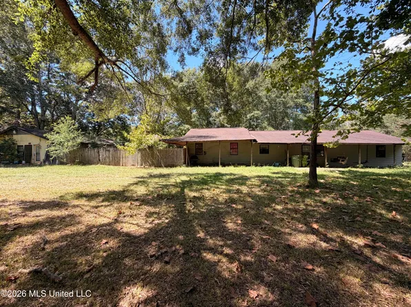 343 N Hight Ave, Louisville, MS 39339
