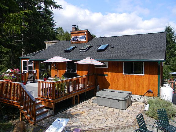 2nd image of 130 E Snowcap Dr