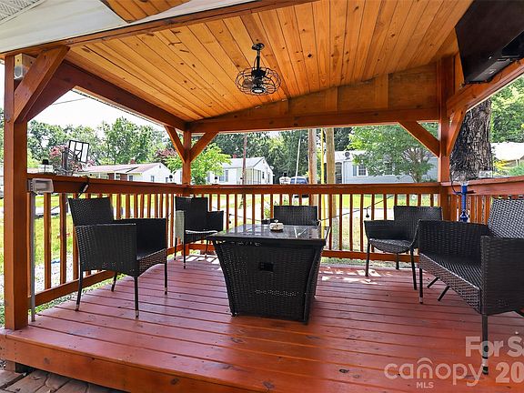 4th image of 1336 Parkview Cir